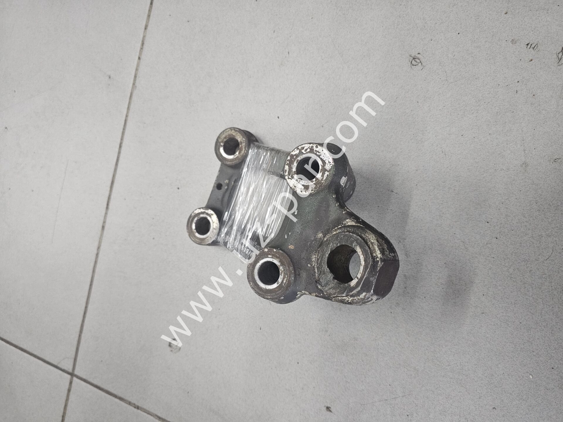MERCEDES Şanzıman Kulağı Actros Axor 3752420805 , 3752420605