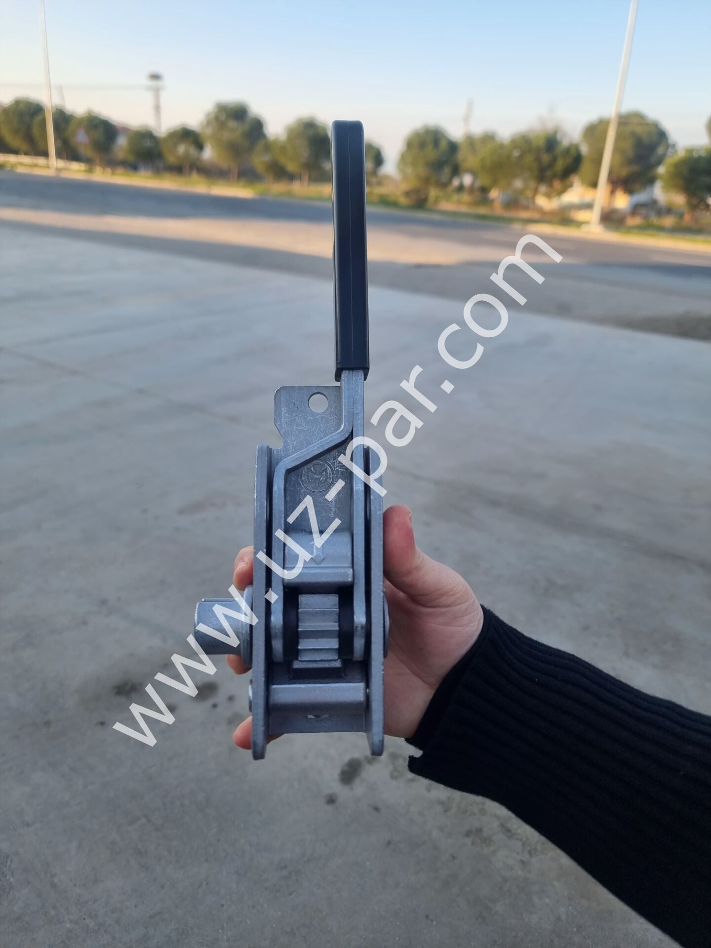KOLUMAN PERDE GERDİRME MEKANİZMASI SOL KA027442