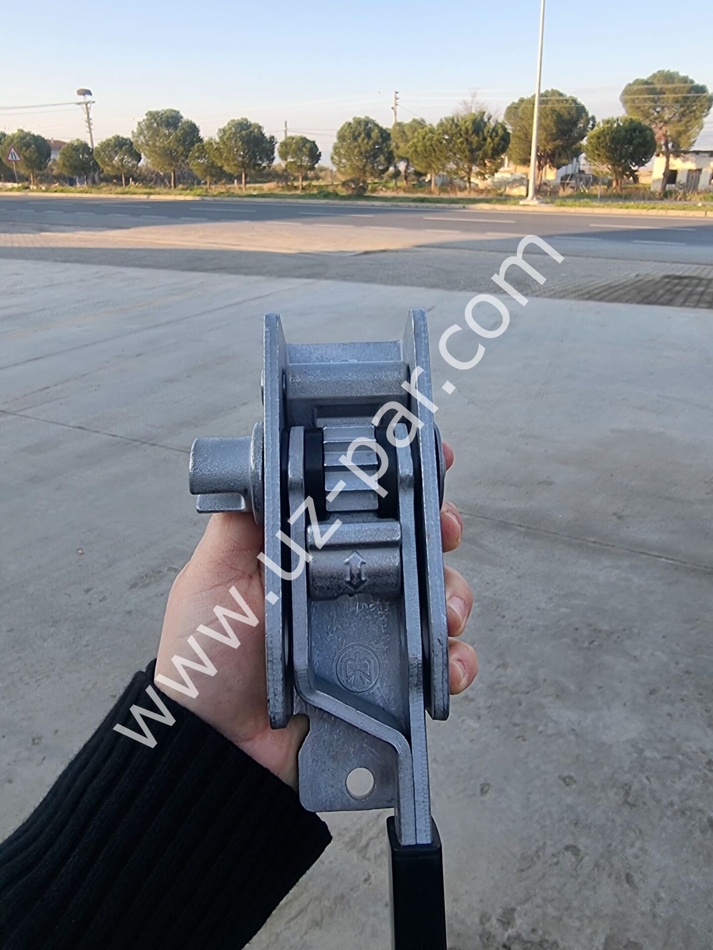 KOLUMAN PERDE GERDİRME MEKANİZMASI SAĞ KA027443