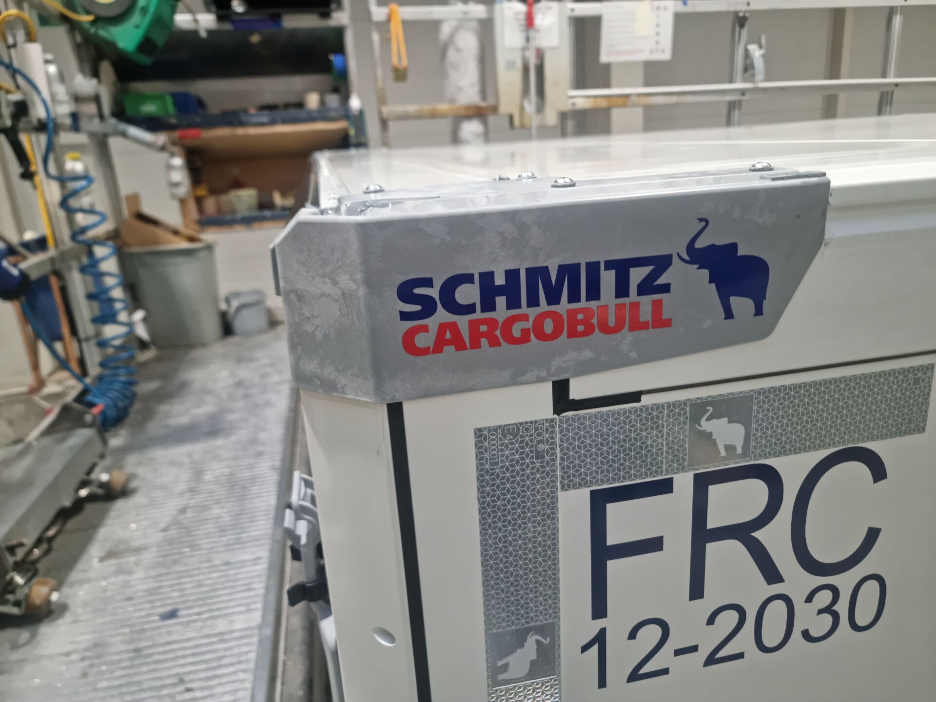 Schmitz frigo dorse ön sol üst koruması kapak logolu 1358606