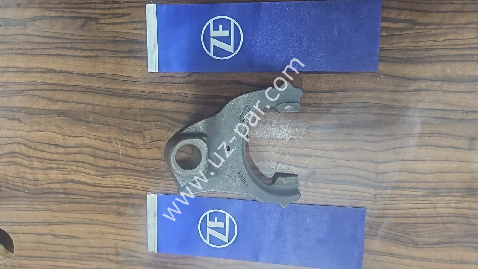 ZF Traxon Vites Çatalı 1358306081